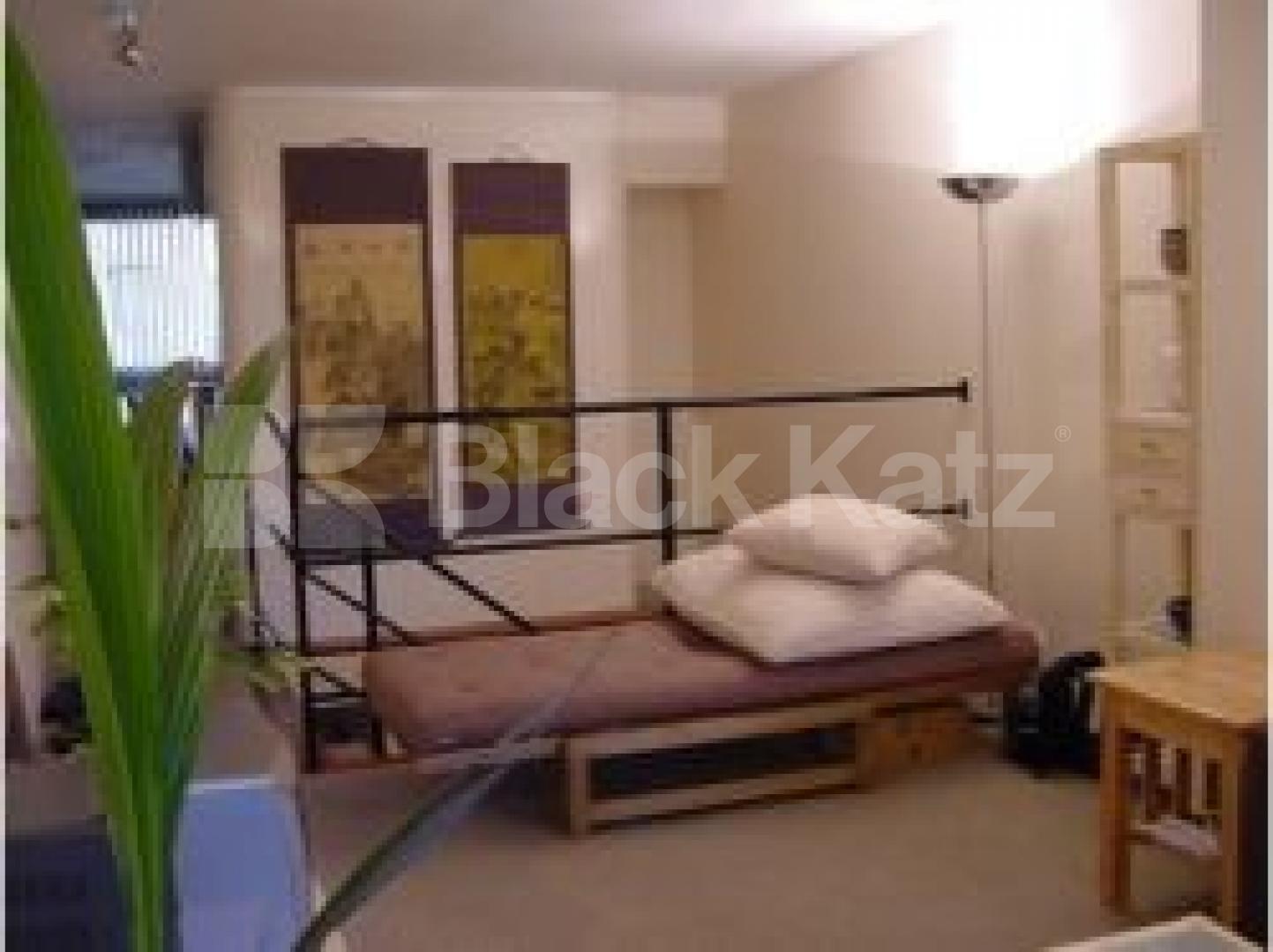 			New instruction, 1 Bedroom, 1 bath, 1 reception Flat			 Bunyan Court, Barbican