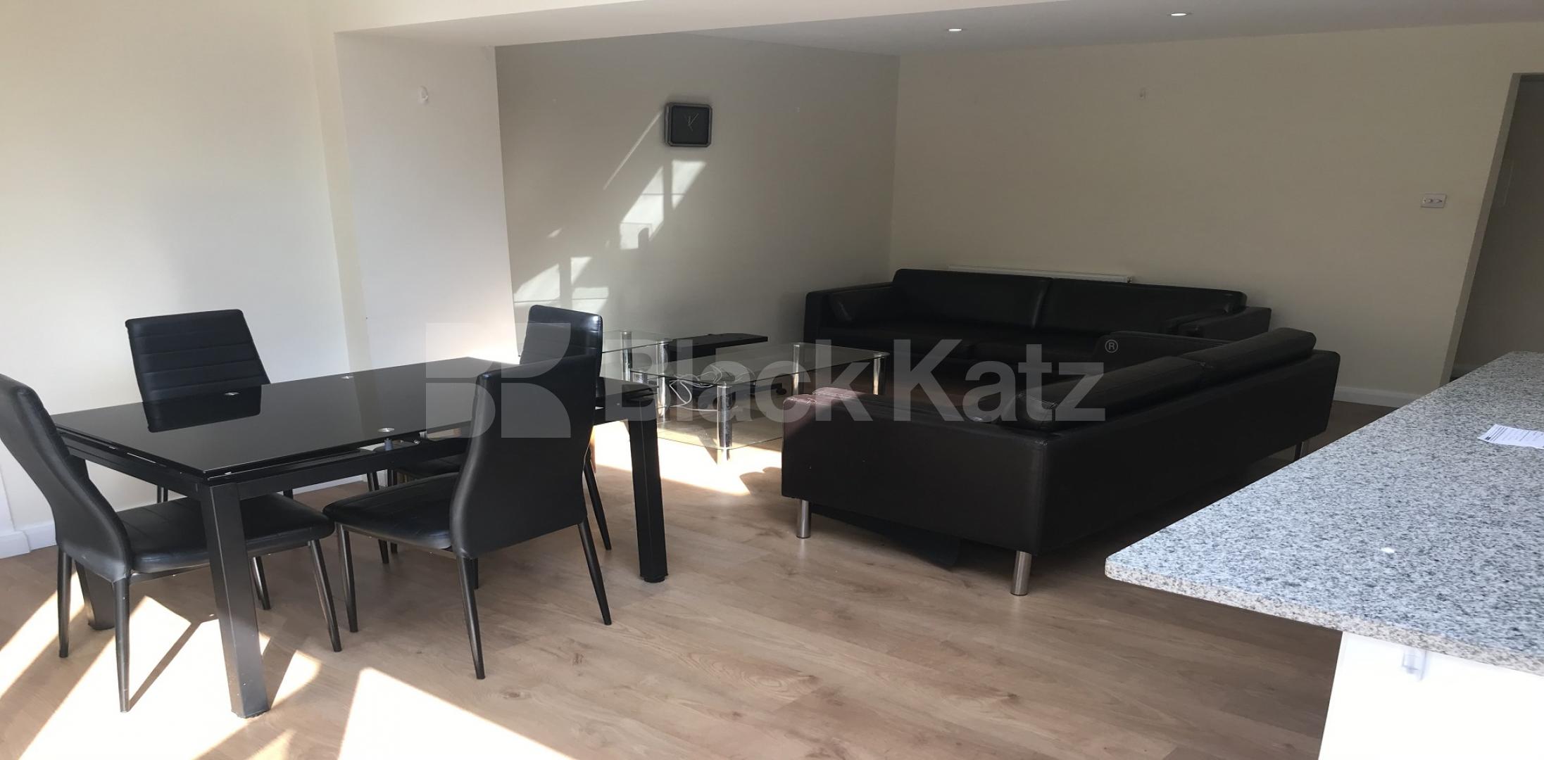 			LET , 4 Bedroom, 1 bath, 1 reception House			 Clarence Avenue, Clapham Park