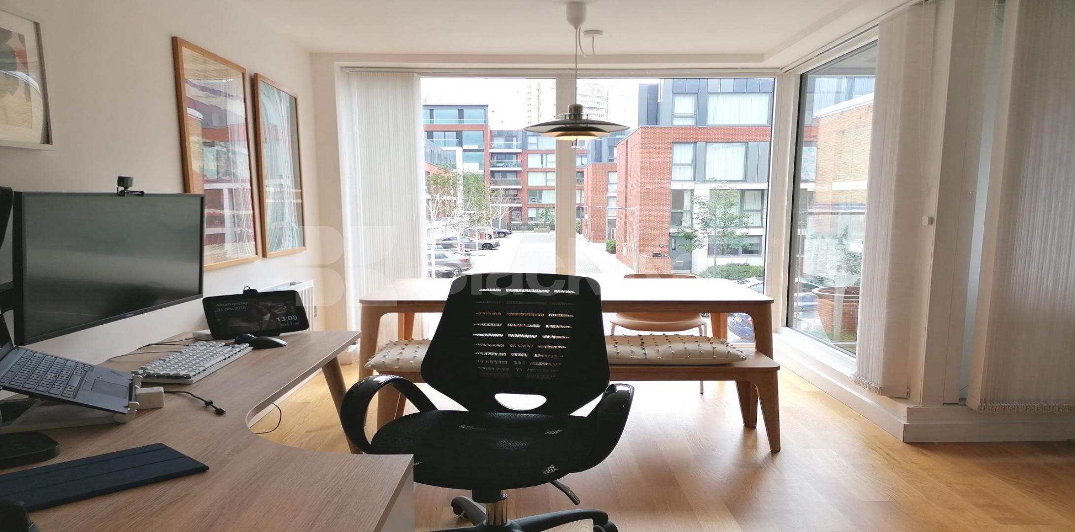 			LET , 2 Bedroom, 1 bath, 1 reception Apartment			 Fergusson Mews, Stockwell 