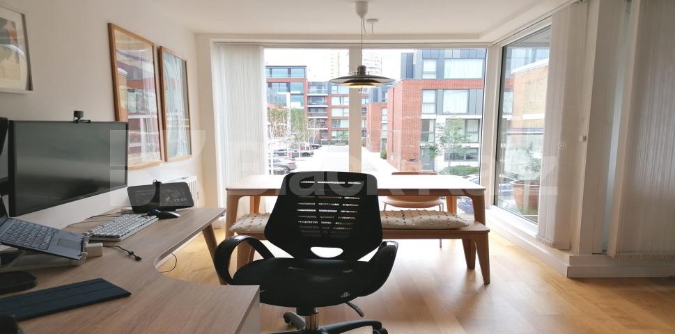 			LET , 2 Bedroom, 1 bath, 1 reception Apartment			 Fergusson Mews, Stockwell 