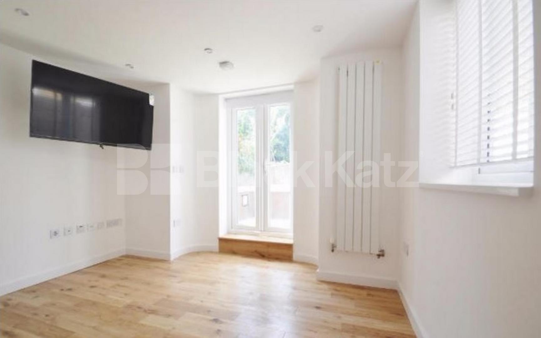 			NEW INSTRUCTION, 2 Bedroom, 1 bath, 1 reception Apartment			 Peckham Hill Street SE15, Peckham 