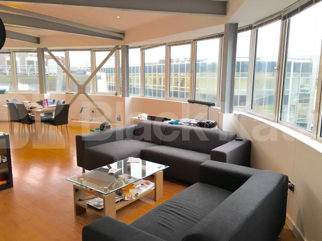 			LET , 2 Bedroom, 1 bath, 1 reception Penthouse			 Long Lane, London Bridge - Borough
