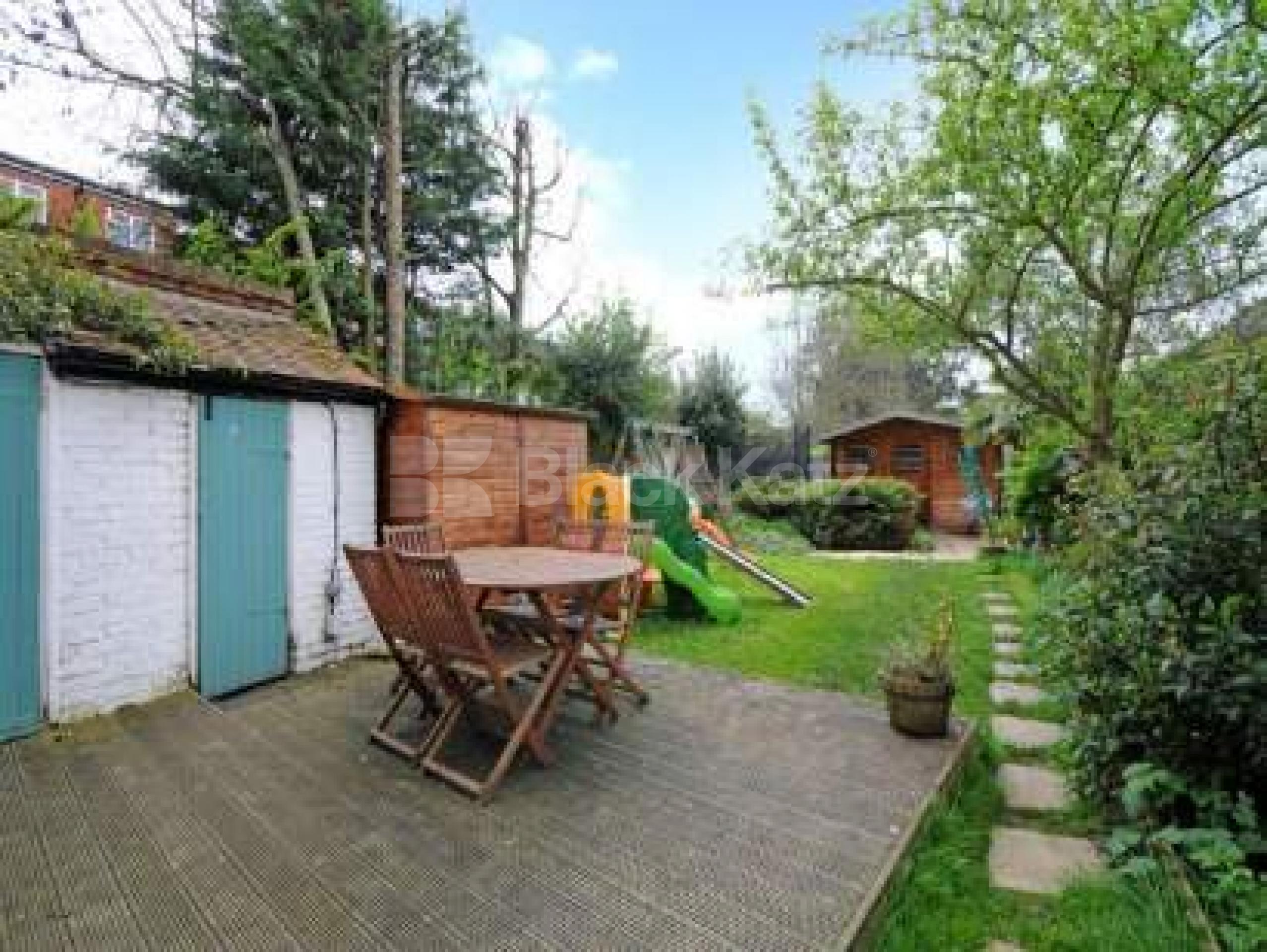 			NEW INSTRUCTION!, 5 Bedroom, 1 bath, 1 reception House			 Hermiston Avenue, CROUCH END N8