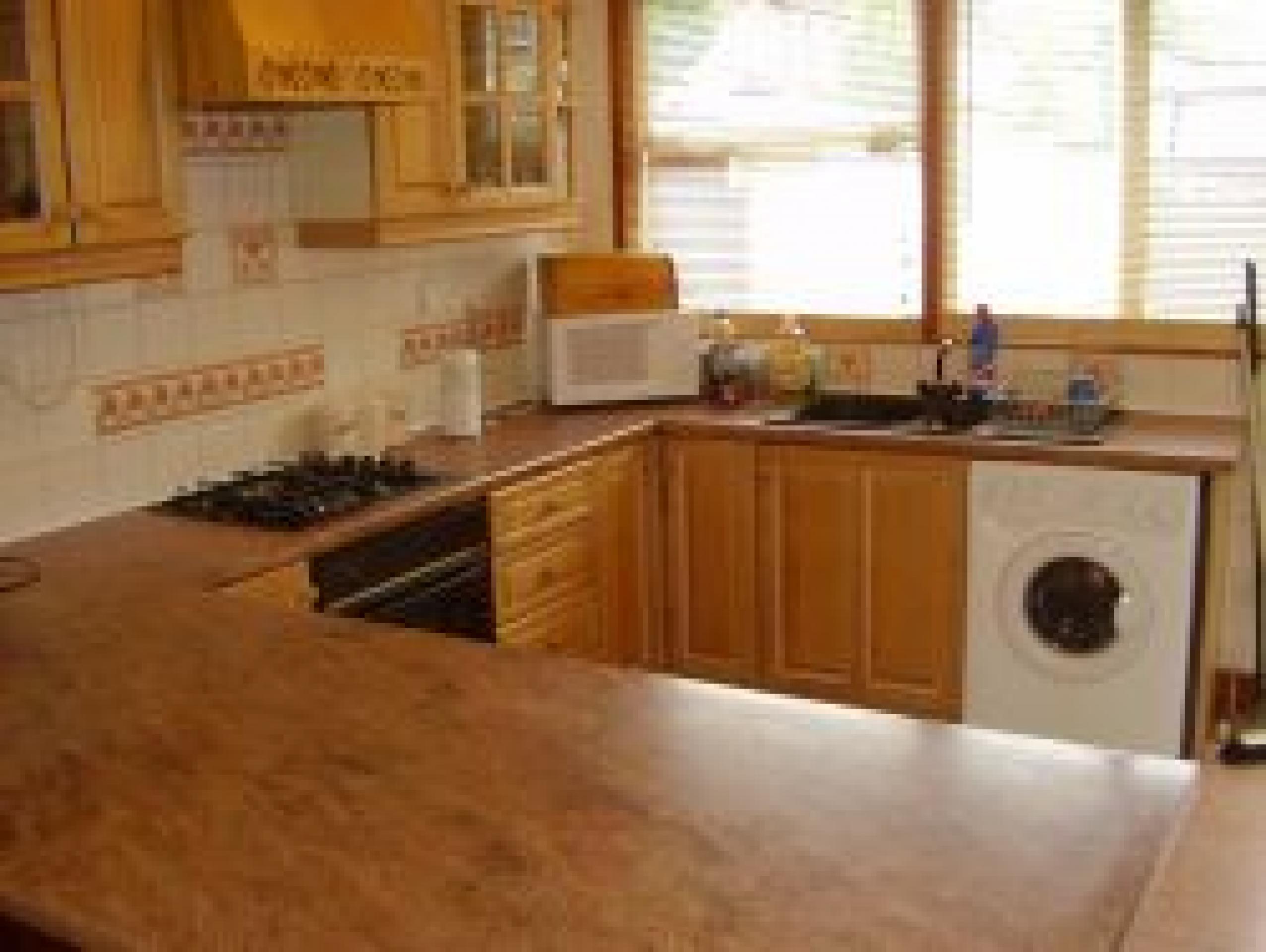 			5 Bedroom, 1 bath, 1 reception Flat			 Long Lane, EAST FINCHLEY N2 N2