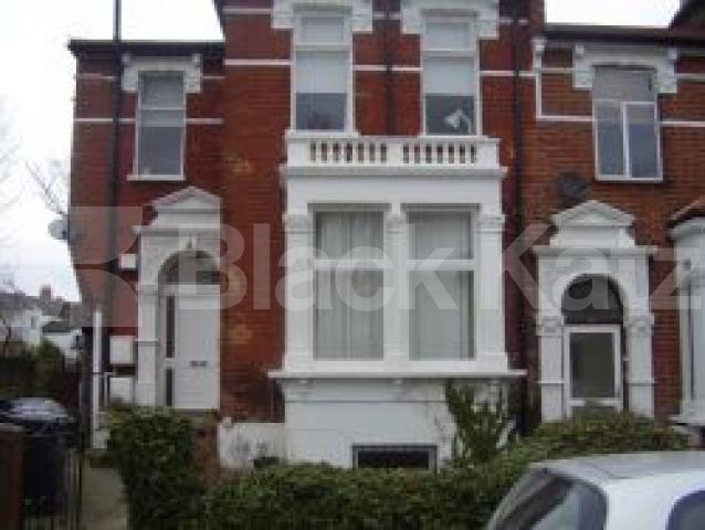 			2 Bedroom, 1 bath, 1 reception Flat			 Lothair Road North, FINSBURY PARK N4