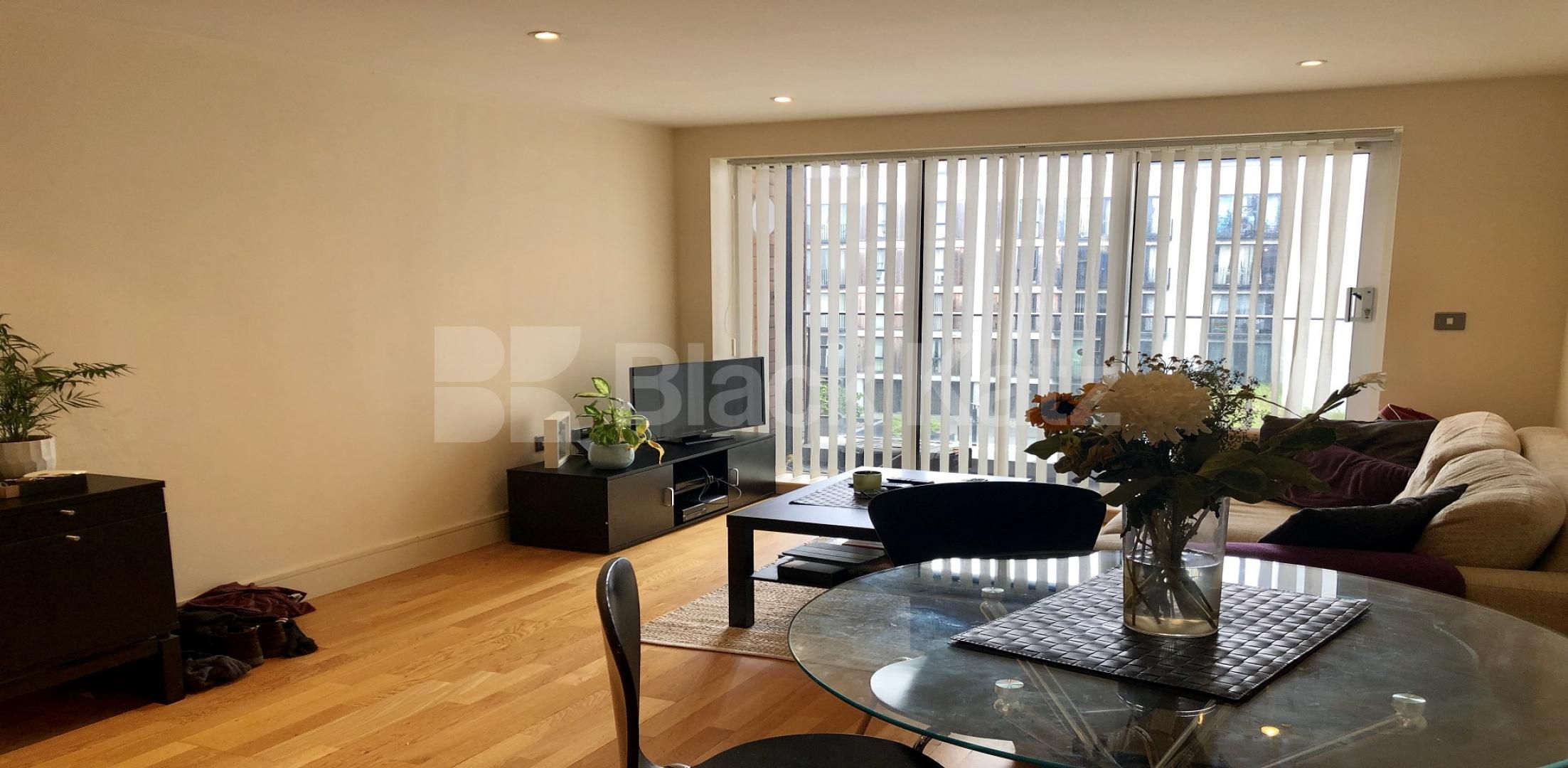 			LET  , 1 Bedroom, 1 bath, 1 reception Apartment			 Long Lane, London Bridge