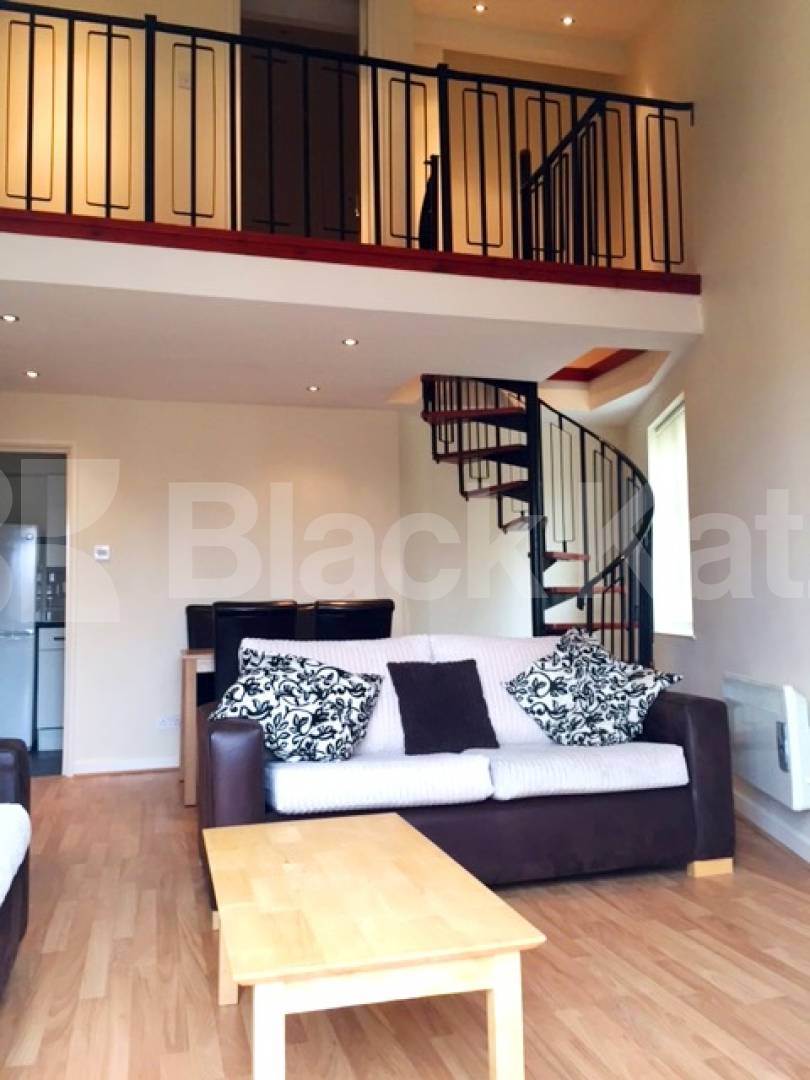			3 Bedroom, 1 bath, 1 reception Penthouse			 Bridgewalk Heights, 80 Weston Street, London Bridge