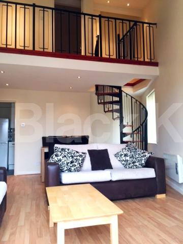 			3 Bedroom, 1 bath, 1 reception Penthouse			 Bridgewalk Heights, 80 Weston Street, London Bridge