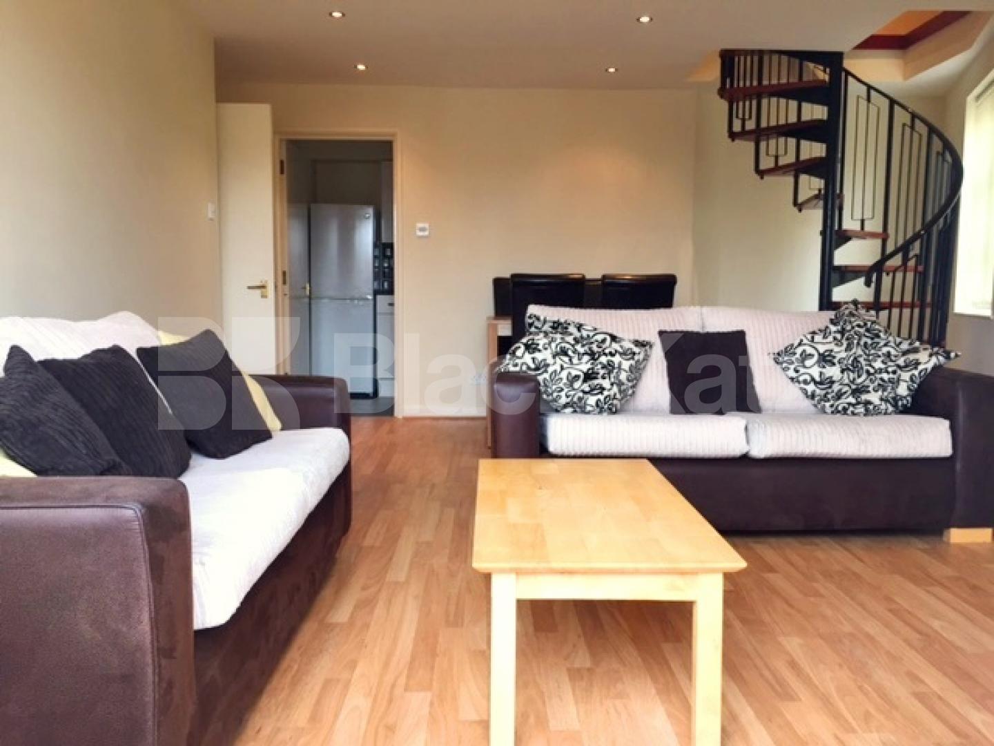 			3 Bedroom, 1 bath, 1 reception Penthouse			 Bridgewalk Heights, 80 Weston Street, London Bridge