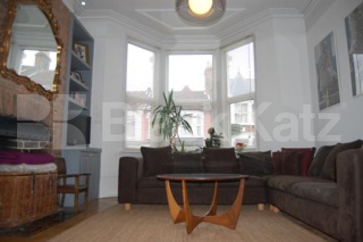 			NEW INSTRUCTION!, 4 Bedroom, 1 bath, 1 reception House			 Hewitt Road, HARINGEY LADDER