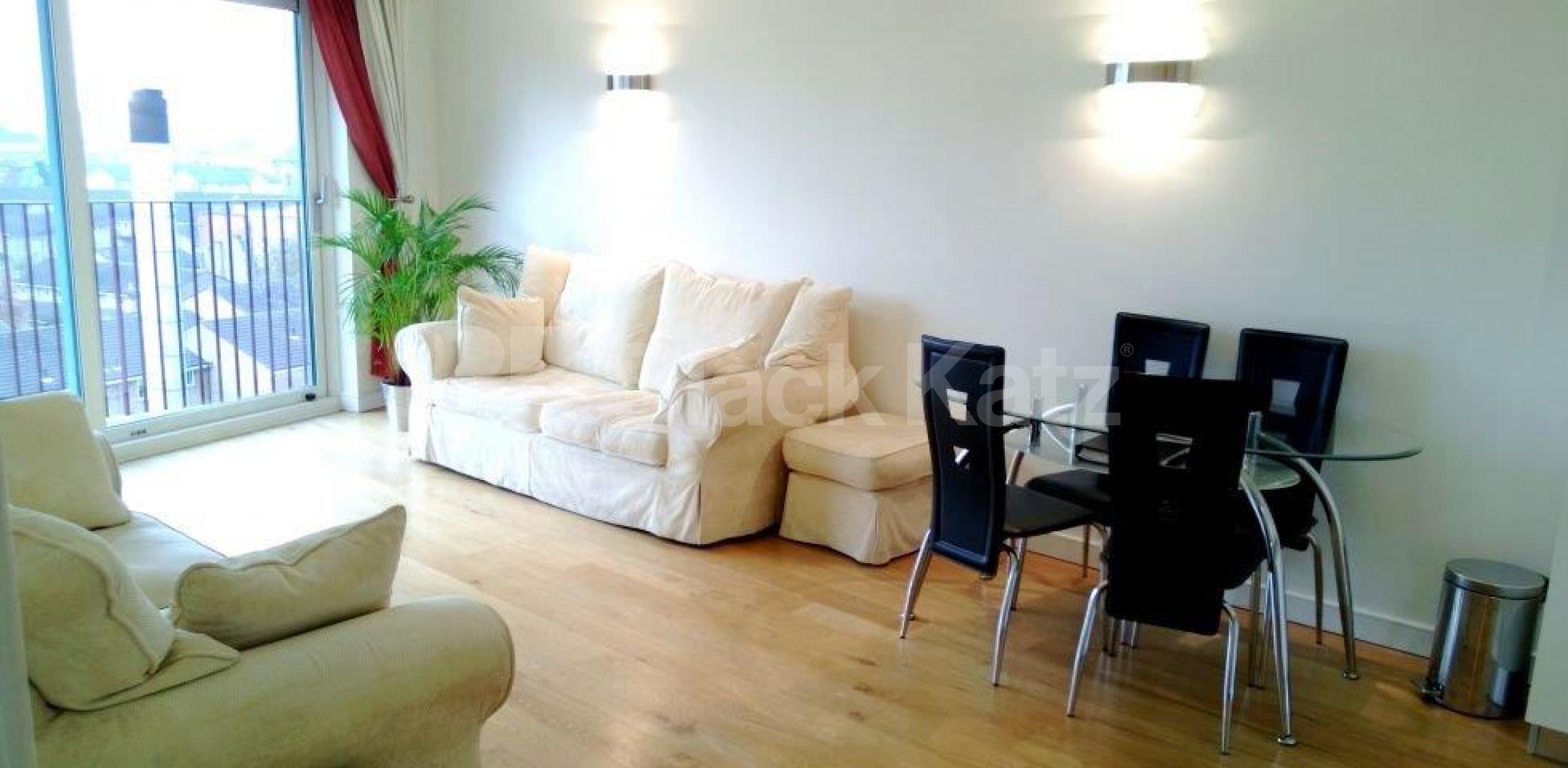 			NEW INSTRUCTION (Includes water rates)., 2 Bedroom, 1 bath, 1 reception Apartment			 South Central East Steedman Street, Elephant and Castle