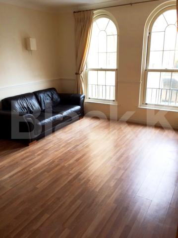 			LET, 2 Bedroom, 1 bath, 1 reception Apartment			 Edward Square, Rotherhithe Street, Canada Water