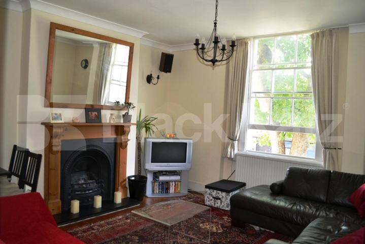 			NEW INSTRUCTION!, 1 Bedroom, 1 bath, 1 reception Flat			 Kentish Town Road, KENTISH TOWN/CAMDEN
