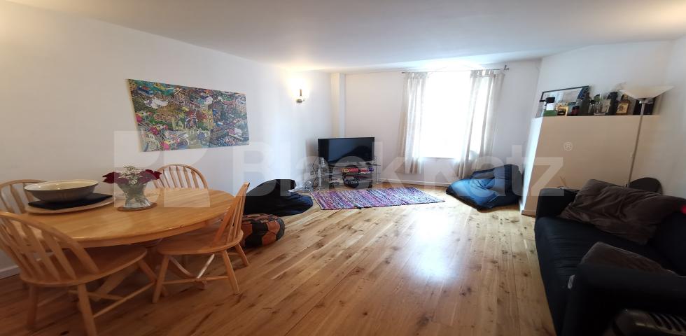 			NEW INSTRUCTION , 2 Bedroom, 2 bath, 1 reception Apartment			 Marshalsea Road, Borough