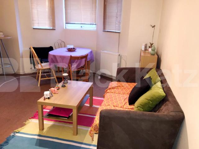 			3 Bedroom, 1 bath, 1 reception Flat			 Avondale House, Avondale Square, Old Kent Road