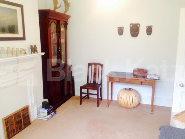 			NEW INSTRUCTION, 2 Bedroom, 1 bath, 1 reception Apartment			 Croxted Road, Herne Hill / West Dulwich