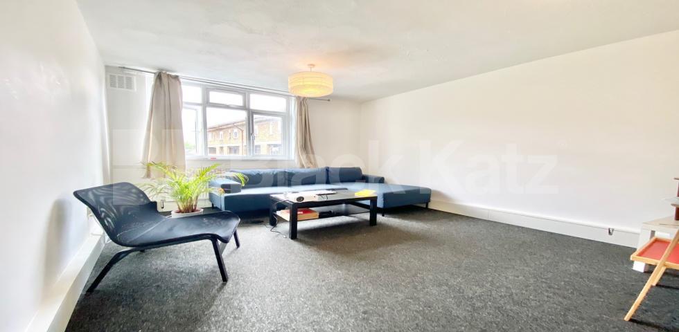 			PERFECT FOR 4 SHARERS!, 4 Bedroom, 1 bath, 1 reception House			 KINGSLAND ROAD, DALSTON-HAGGERSTON-SHOREDITCH
