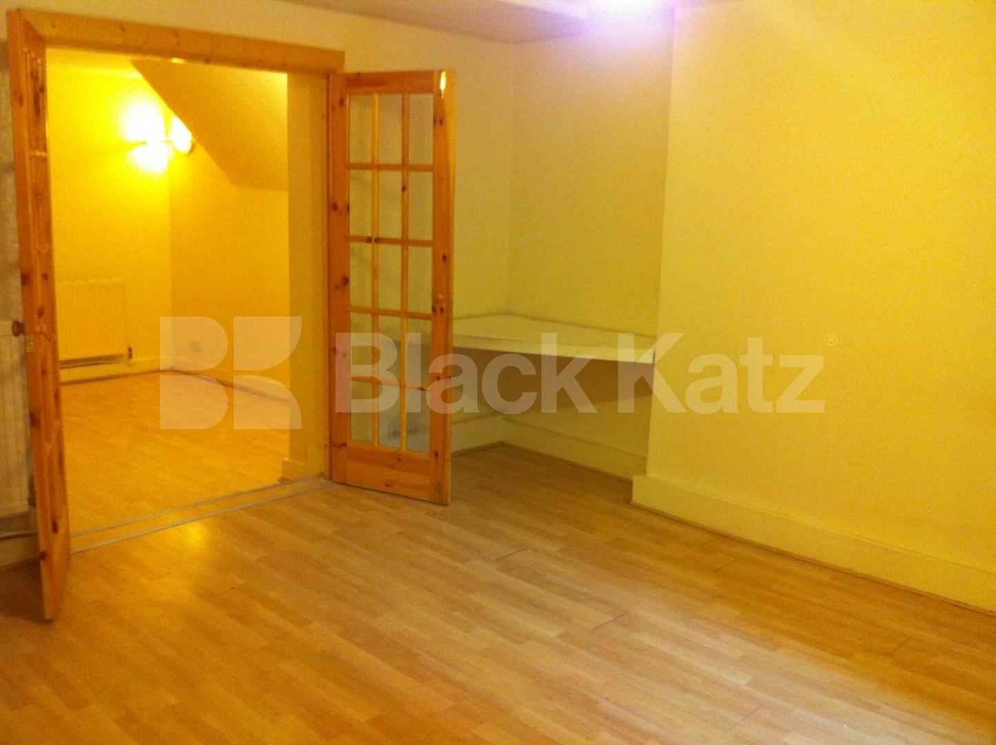 			FANTASTIC STUDIO WITH A GARDEN!, Studio Apartment, 1 bath, 1 reception Studio			 Dalston Lane, Hackney