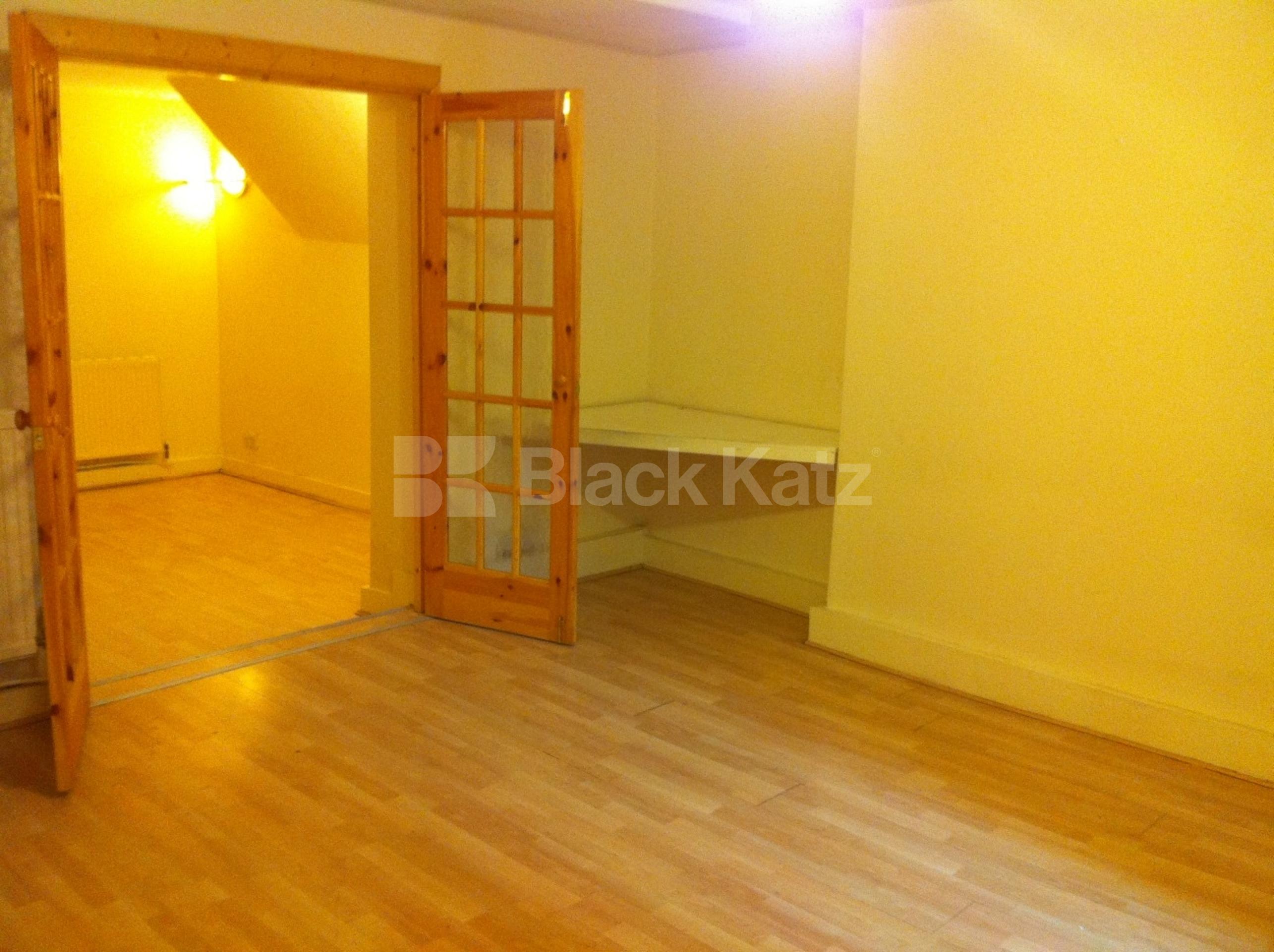 			FANTASTIC STUDIO WITH A GARDEN!, Studio Apartment, 1 bath, 1 reception Studio			 Dalston Lane, Hackney E8