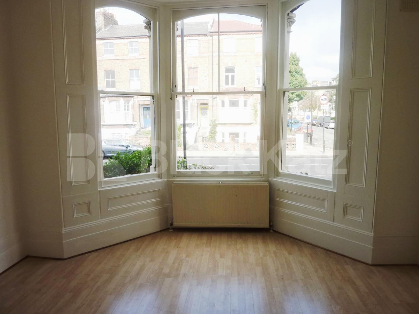			Amazing 2 DOUBLE bedroom character property!, 2 Bedroom, 1 bath, 1 reception Flat			 Windermere Road, Muswell Hill