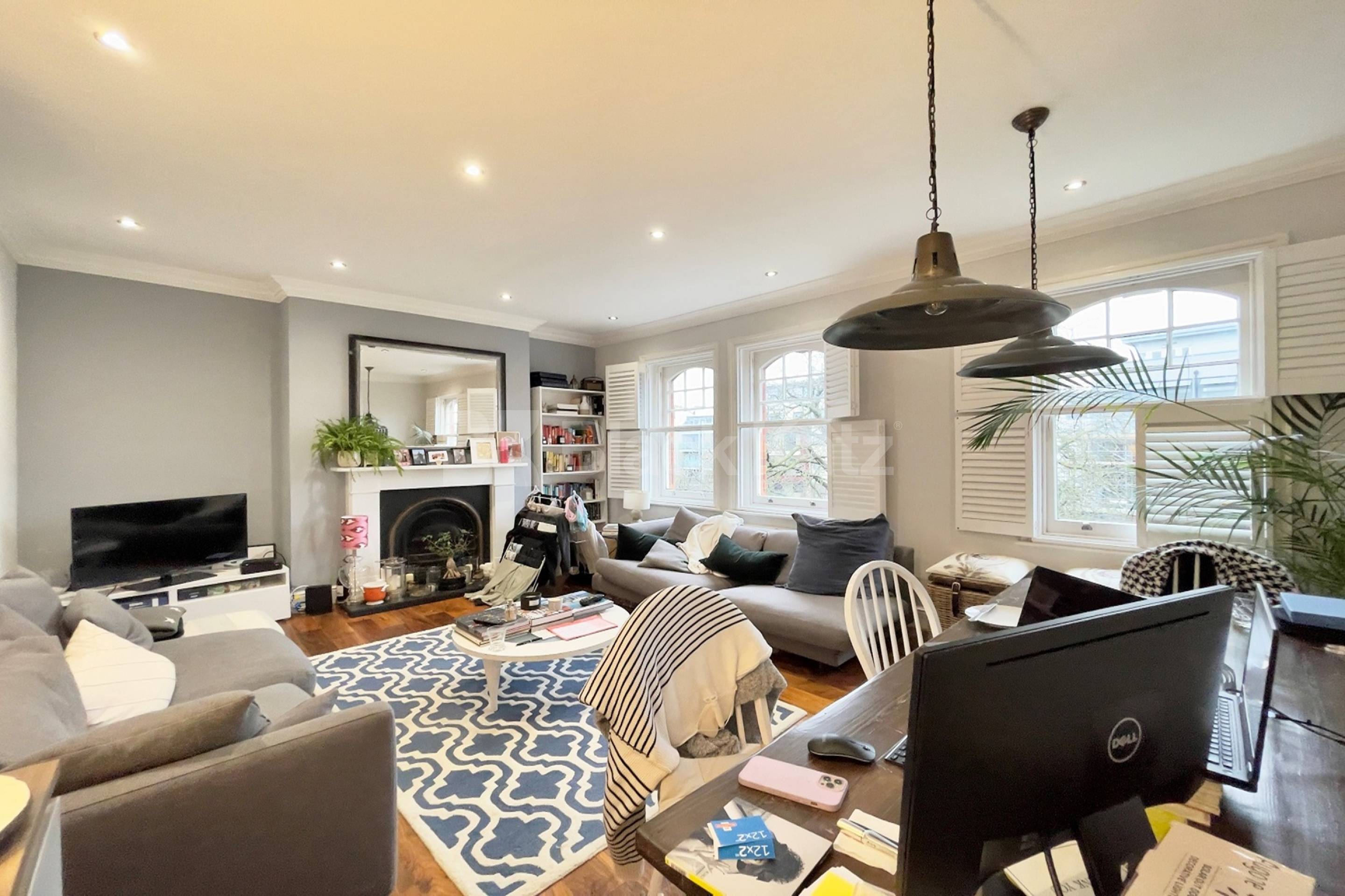 Stunning triplex period conversion with roof terrace  Clapham Road, Clapham North SW9