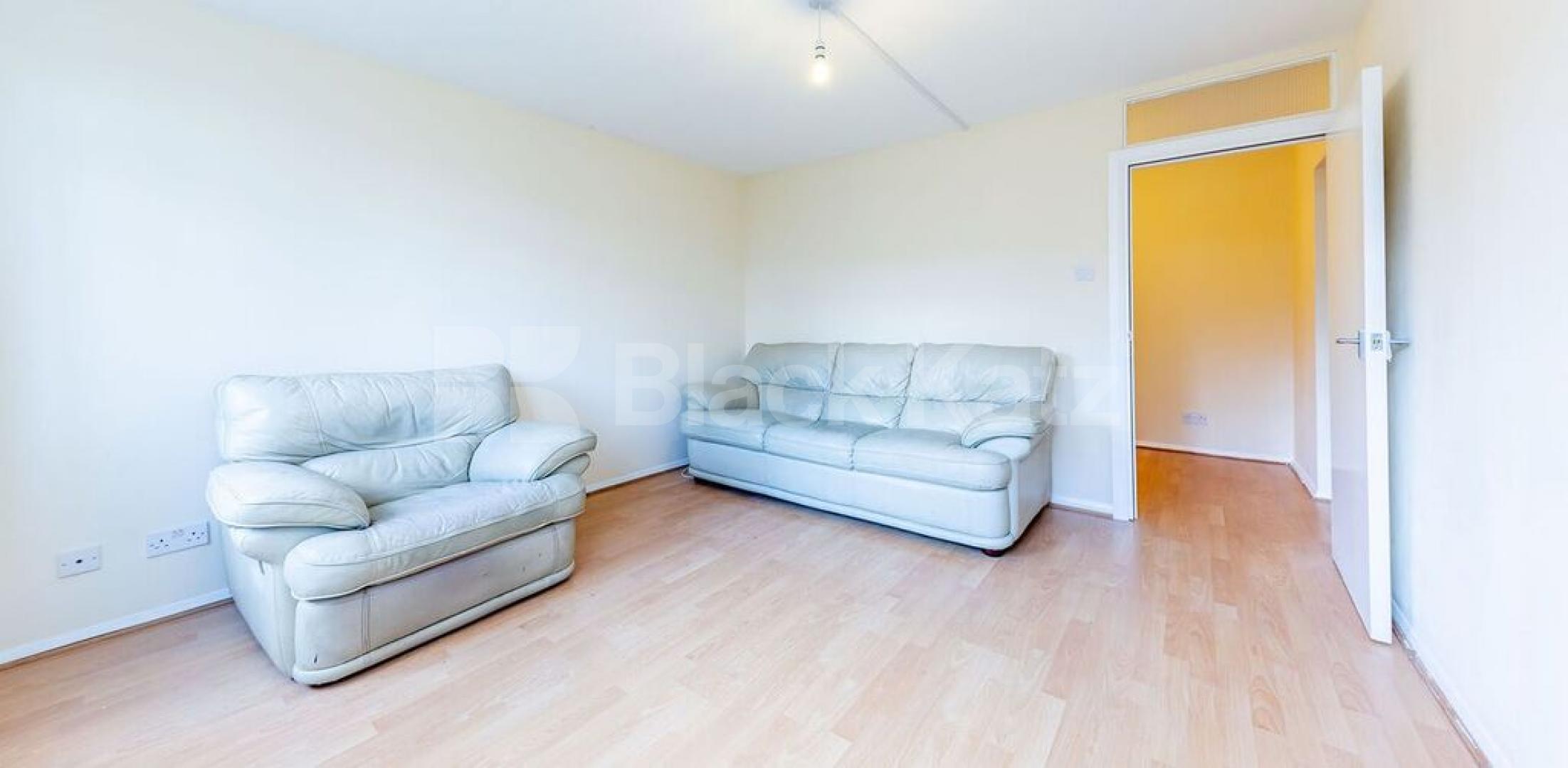 			2 Bedroom, 1 bath, 1 reception Apartment			 Crouch End Hill, Crouch End