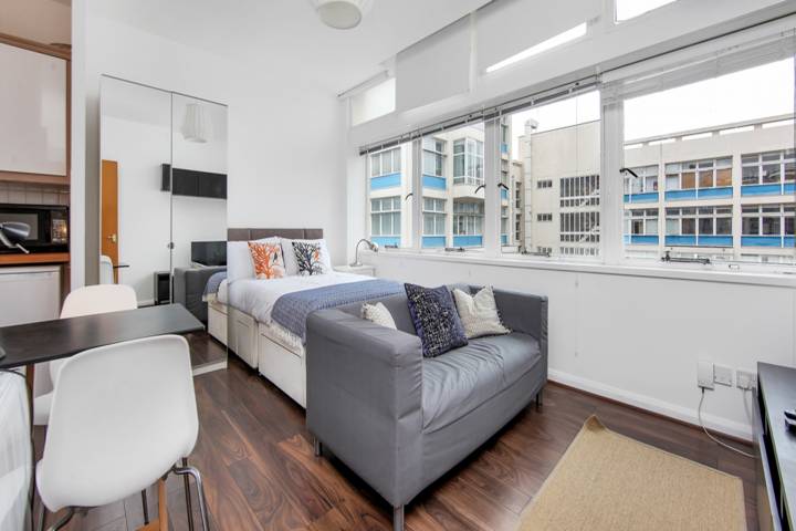 Includes concierge, pool, gym & water rates  Metro Central Heights, Newington Causeway, Elephant & Castle