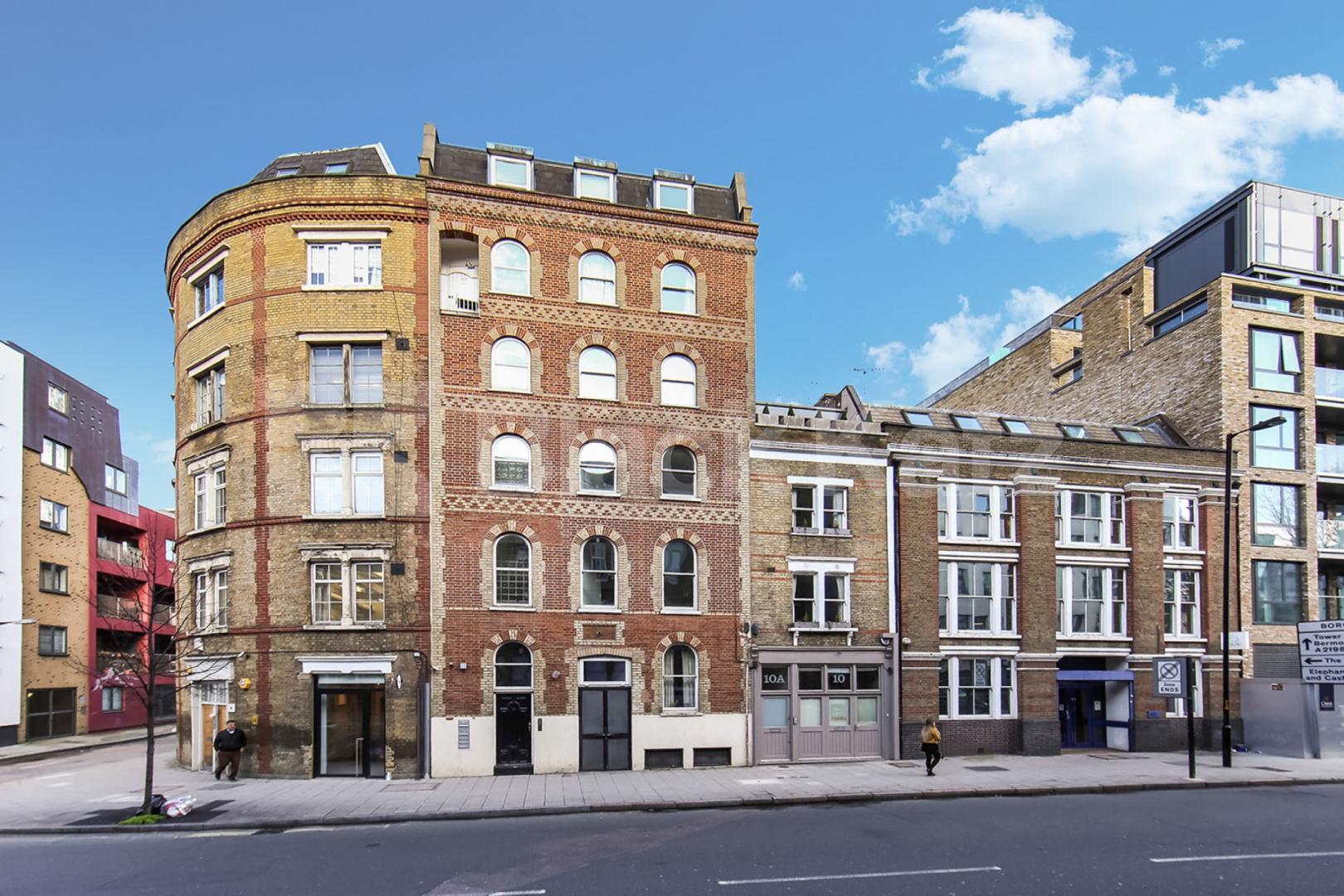 tunning two double bedroom, two bathroom warehouse style penthouse Marshalsea Road, Borough