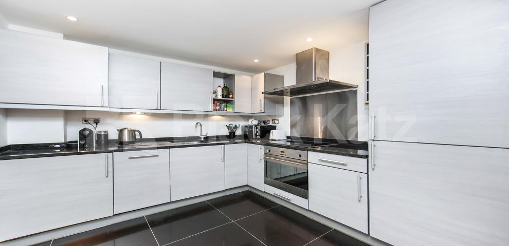 			NEW INSTRUCTION , 2 Bedroom, 2 bath, 1 reception Apartment			 Marshalsea Road, Borough