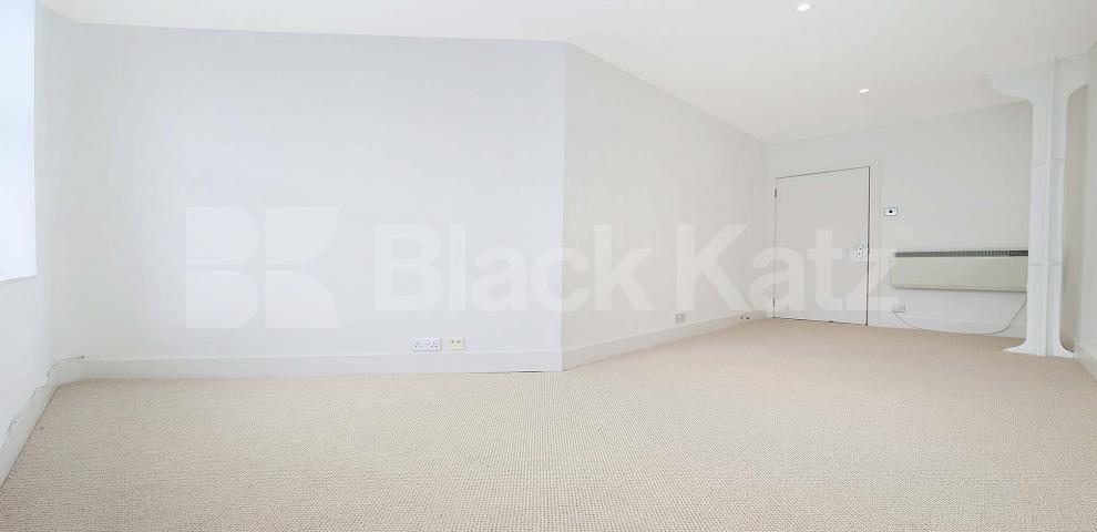 			NEW INSTRUCTION, 2 Bedroom, 1 bath, 1 reception Penthouse			 Marshalsea Road, Borough