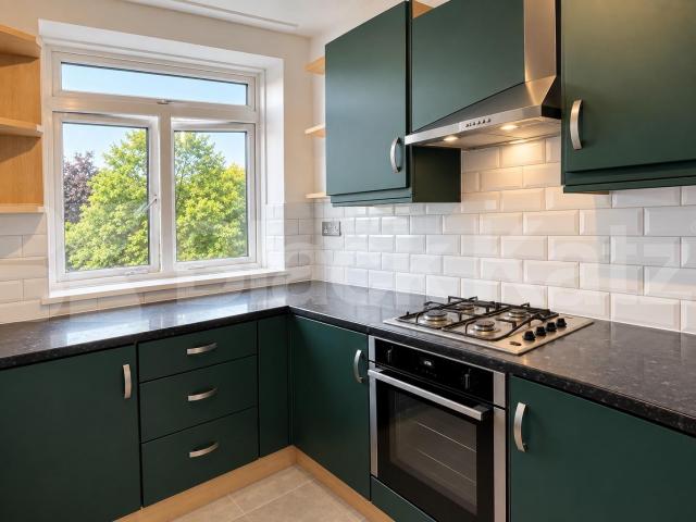 			2 Bedroom,  bath, 1 reception 			 Maitland Park Road, Chalk Farm
