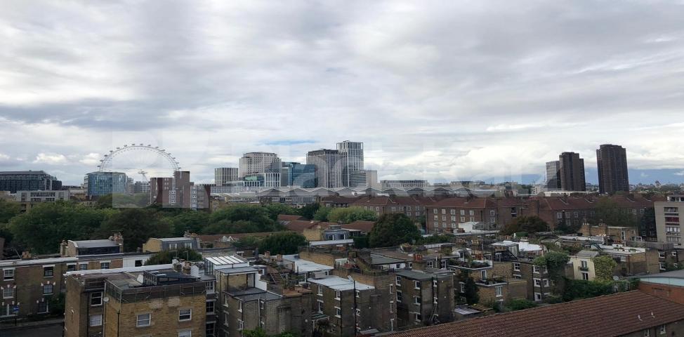 			LET , 3 Bedroom, 1 bath, 0 reception Penthouse			 Morley Street, Waterloo/Lambeth North