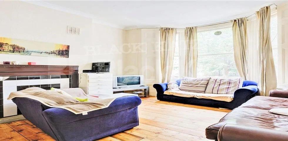 			HUGE 6 BED!, 6 Bedroom, 1 bath, 1 reception House			 Marylands Road, QUEENS PARK - MAIDA VALE