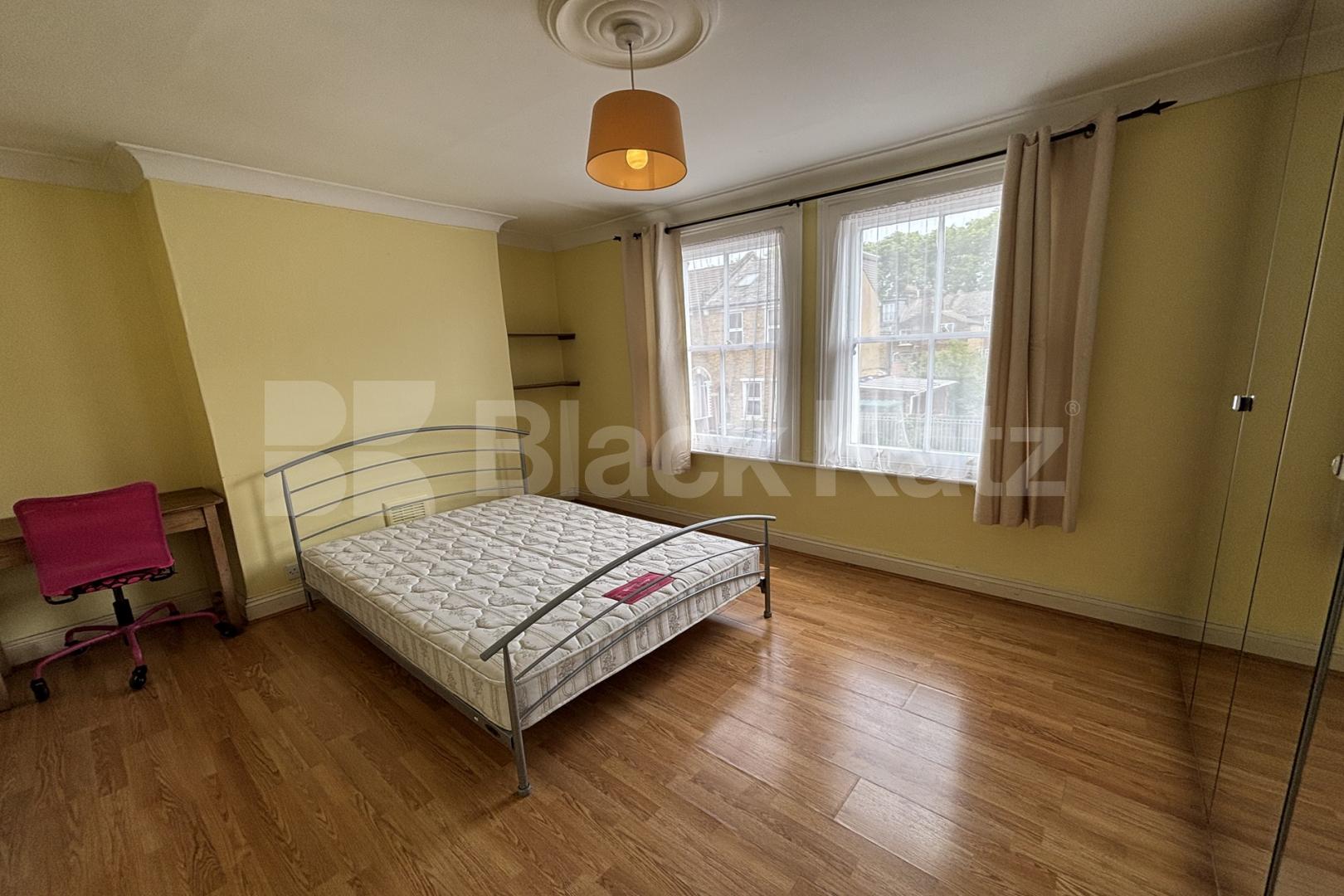 Period house with two bathrooms & patio garden  Trundleys Road , Surrey Quays