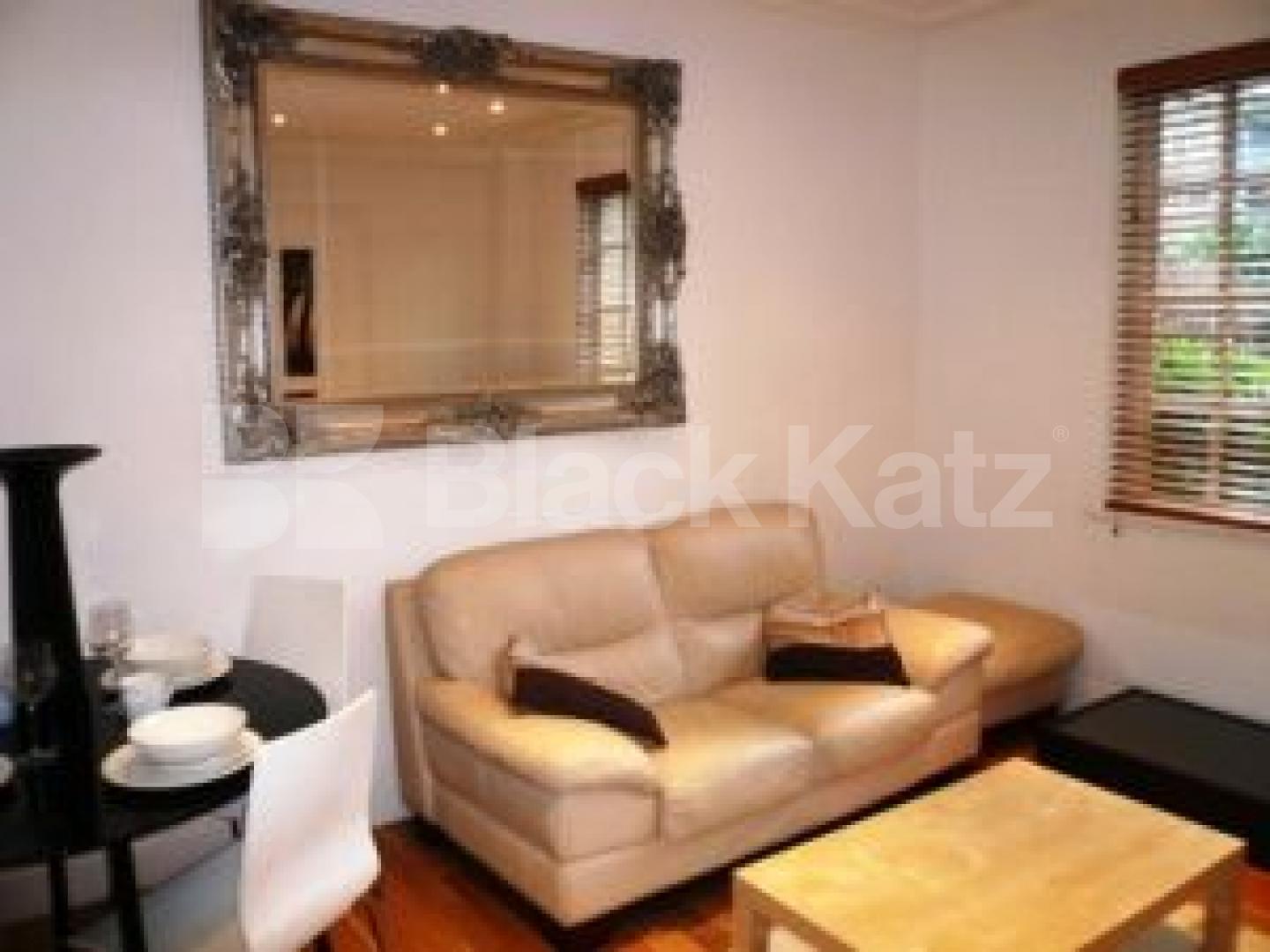 			LUXURY MUST SEE!!, 4 Bedroom, 1 bath, 1 reception Flat			 Maida Vale, MAIDA VALE