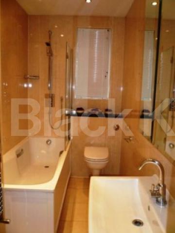 			LUXURY MUST SEE!!, 4 Bedroom, 1 bath, 1 reception Flat			 Maida Vale, MAIDA VALE