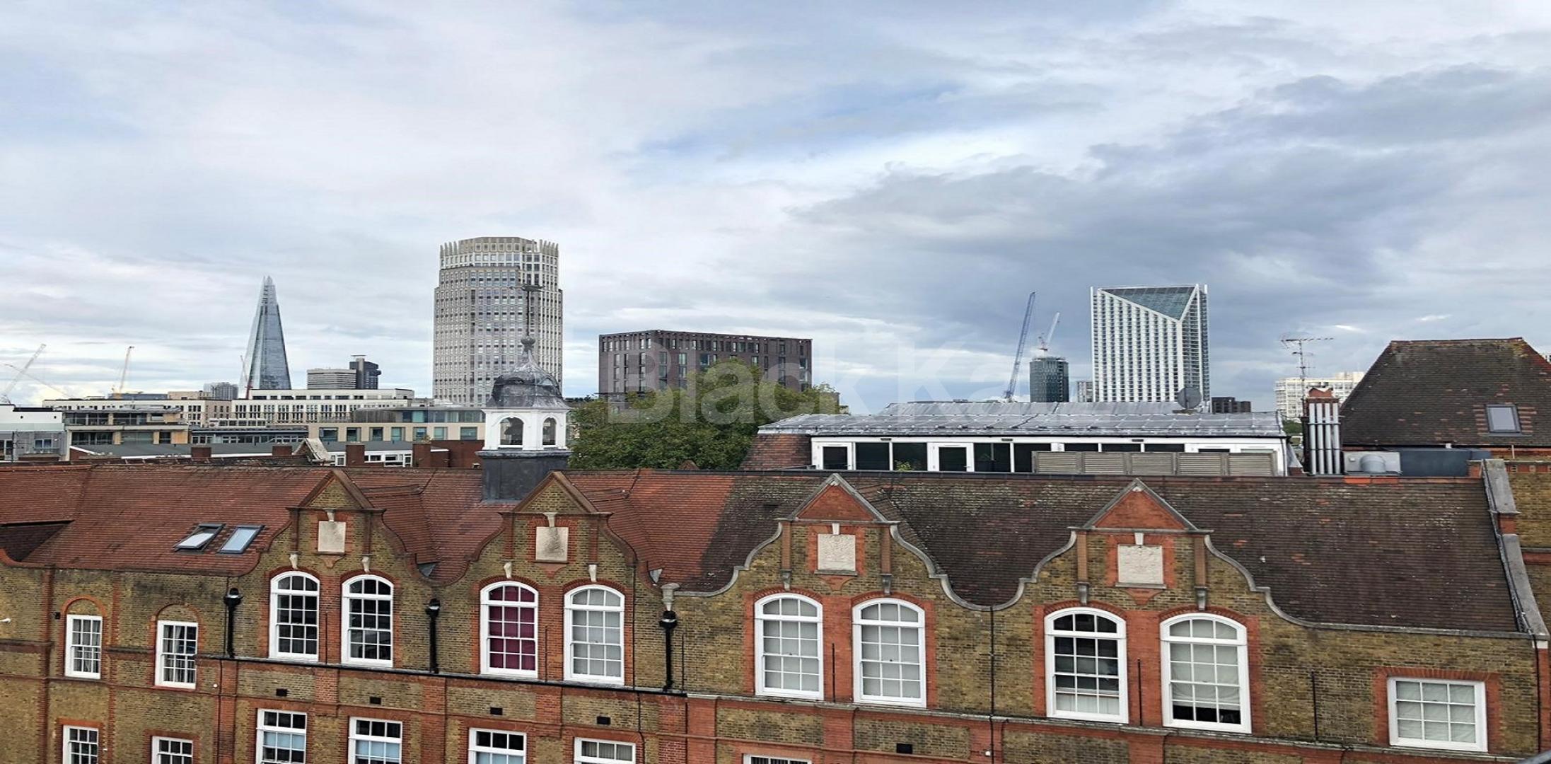 			LET , 3 Bedroom, 1 bath, 0 reception Penthouse			 Morley Street, Waterloo/Lambeth North