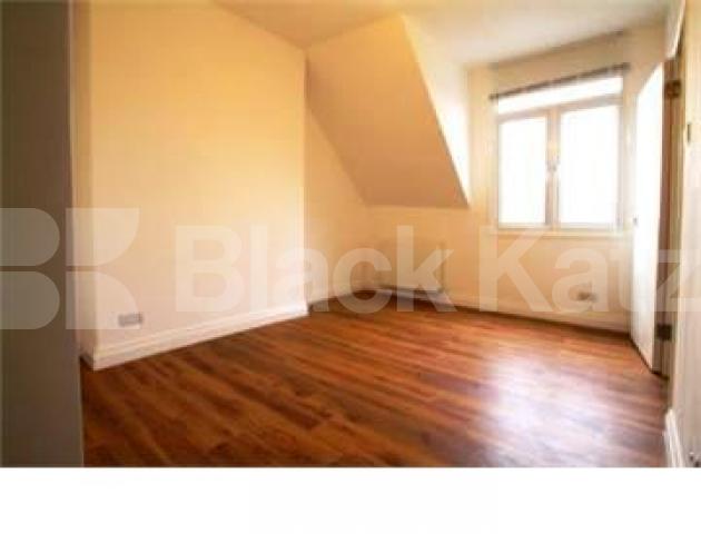 			A SELECTION OF NEWLY REFURBISHED FLATS, Studio Apartment, 1 bath, 1 reception Flat			 Mountview Road, STROUD GREEN / CROUCH END BORDERS