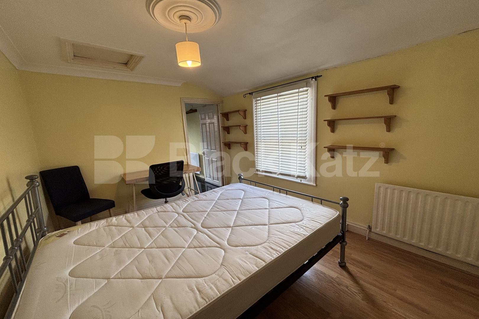 Period house with two bathrooms & patio garden  Trundleys Road , Surrey Quays