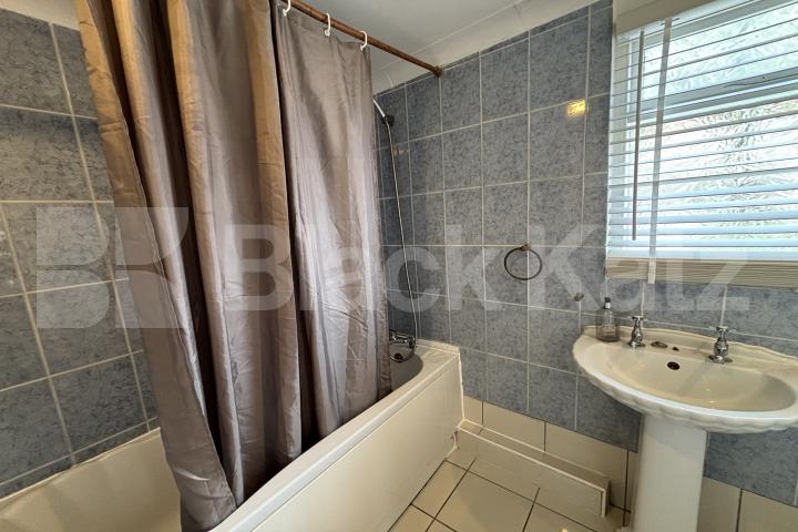 Period house with two bathrooms & patio garden  Trundleys Road , Surrey Quays