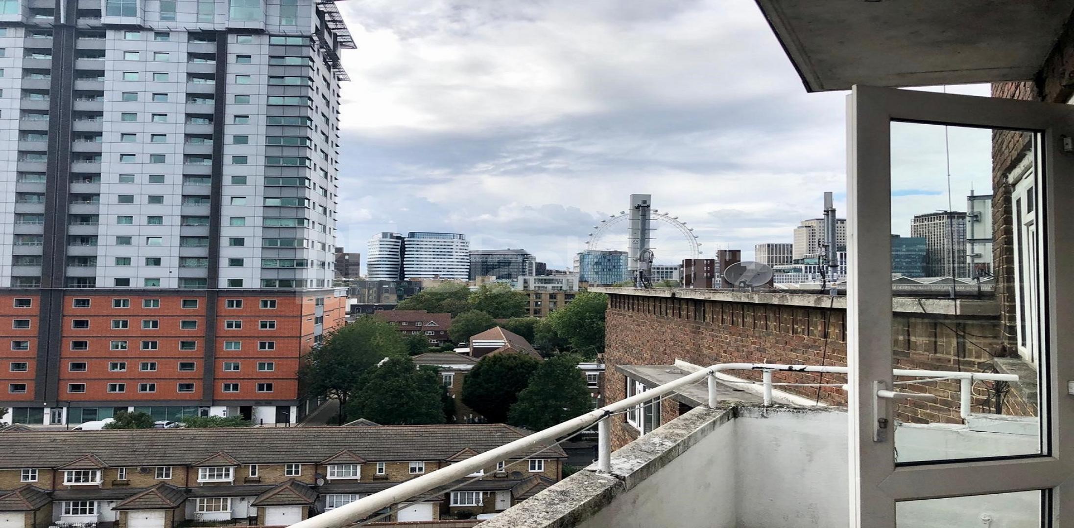 			LET , 3 Bedroom, 1 bath, 0 reception Penthouse			 Morley Street, Waterloo/Lambeth North