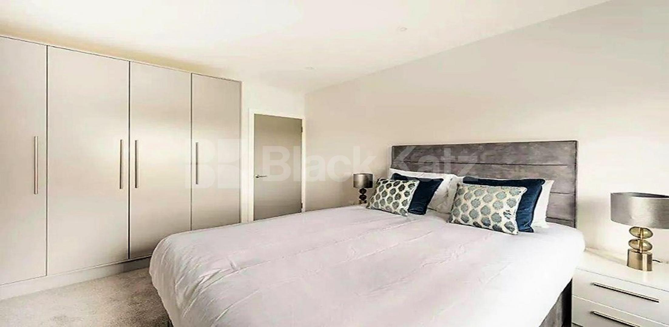 Absolutely stunning three bed within a private mansion block in Maida Vale. Maida Vale, Maida Vale