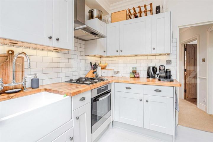 Bright Three Bedroom Home with Wood Floors on Maidstone Road, N22 Maidstone Road, Bounds Green 