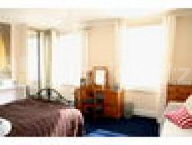 			MUST SEE!!!, 3 Bedroom, 1 bath, 1 reception Flat			 Marlbrough Road, Archway