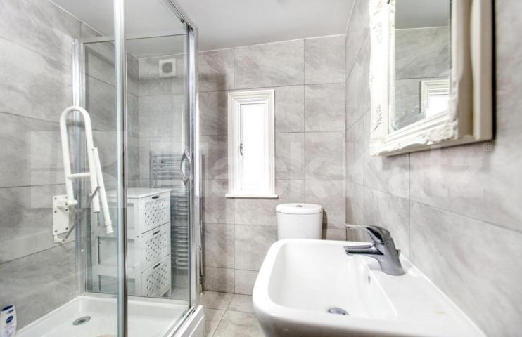 6 bedroom house located in the vibrant Archway area Marlborough Road, Archway