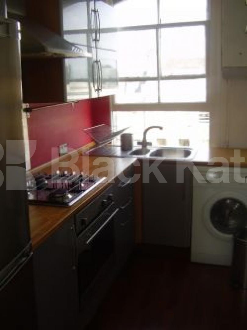 			1 Bedroom, 1 bath, 1 reception Flat			 Marlborough Road, UPPER HOLLOWAY N19