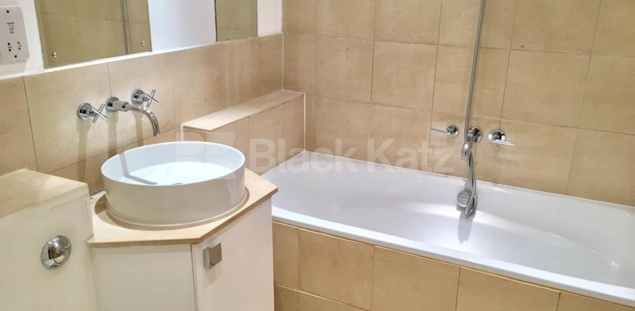 			NEW INSTRUCTION , 2 Bedroom, 2 bath, 1 reception Apartment			 Marshalsea Road, Borough