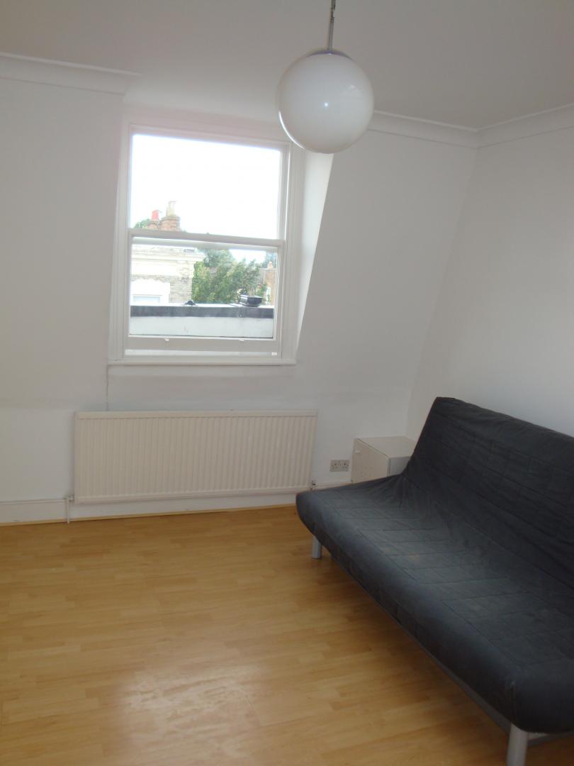 			1 Bedroom, 1 bath, 1 reception Flat			 Marylands Road, MAIDA VALE