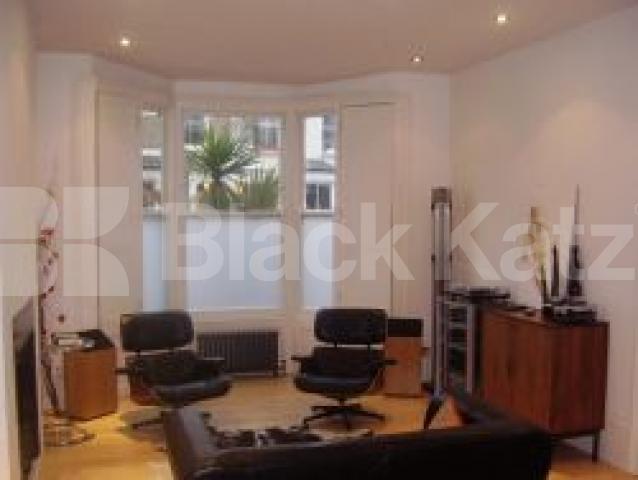 			3 Bedroom, 1 bath, 1 reception Flat			 Maury Road, STOKE NEWINGTON N16