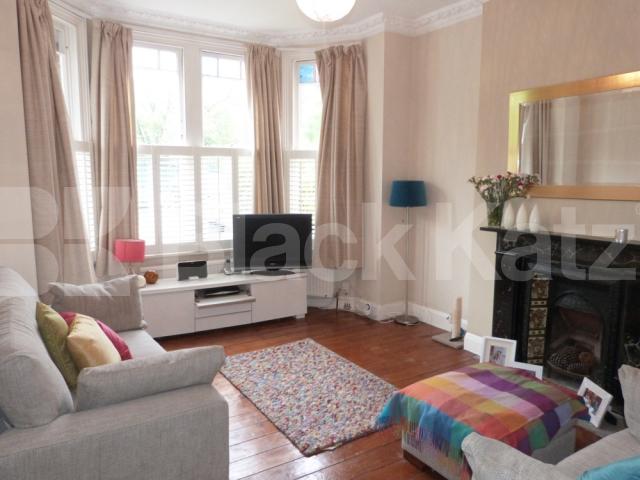 			2 Bedroom, 1 bath, 1 reception Ground Floor Flat			 Mayfield Road, Crouch End